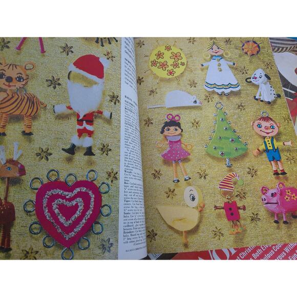 Holiday Christmas Craft Baking Magazines Family Circle Womans Day More SET OF 10 - Picture 7 of 12